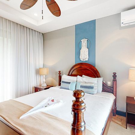 Condo @ Azul Paraiso Коко Номер фото
