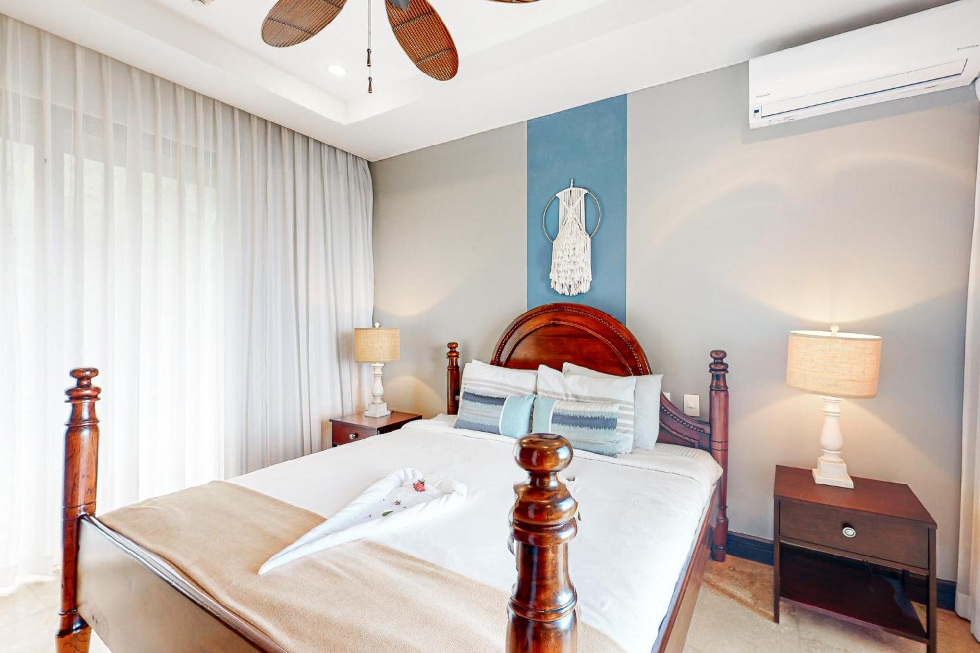 Condo @ Azul Paraiso Коко Номер фото